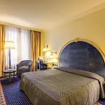 Auriga Hotell 4*