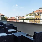 Отель Golden 3*