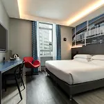 Iq Hotel 4*