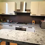 Big Bright Flat In Close To Loreto Square *
