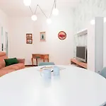 Uguzzone 21 דירה מילאנו