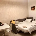 Apartment Lovely 2 With Small Garden Milan