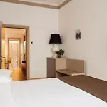 Romana 4*