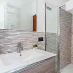 Apartamento Duomo 10min - Shopping District Milán