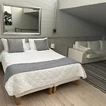 Loft Navigli With Private Garden לינה וארוחת בוקר