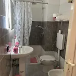 * Maciachini * شقة *
