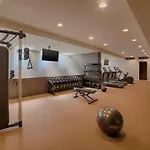 Nh Collection Life Hotel