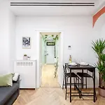 Apartment Gold & Platinum Garibaldi Executive Milan