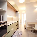 Nuovissimo In Centro Apartamento *