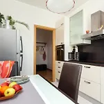 Two Spacious Bedrooms 1 Minute To Metro Stop * Milan