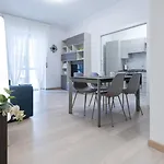 Italianway Comfort - Brenta 9 * Milan