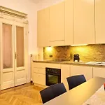 Retreats Porta Romana Mediolan