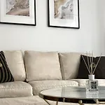 Amazing Flat With Terrace Apartamento