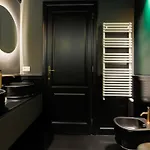 The Rent - Refined Loft In Downtown Milan