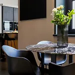 The Rent - Refined Loft In Downtown *