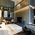 The Rent - Refined Loft In Downtown Apartment *