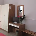 Johnny 3* Μιλάνο