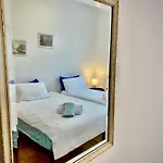 Stanza Cristina E Patrizia Fiere E Moda M4 California Self-check-in 3* Milano