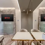 Luxury Skyview - Citylife - Mico ミラノ