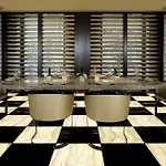 Hotel Armani