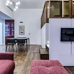 Luxury Duplex Corso Magenta 4pax-wifi-tasso 아파트