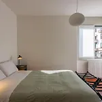 Daniele Flat - Free Wi-fi & M4 Metro Daire *