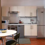 Daniele Flat - Free Wi-fi & M4 Metro Daire