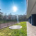 Daniele Flat - Free Wi-fi & M4 Metro Daire