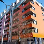Daire Daniele Flat - Free Wi-fi & M4 Metro
