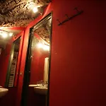 Dhomes - And * Milánó