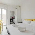 Guesthost - Iulm Cosy