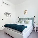 Apartment Stylish Industrial Flat Mailand