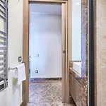 Easylife - - Menotti 2a - Porta Venezia * Milão