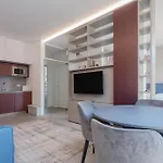 Apartment Guesthost - Porta Venezia - Modern Near Corso Buenos!