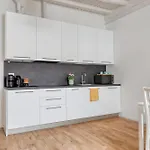 Niccolini Sarpi Food&design Modern In Chinatown Apartment Milan