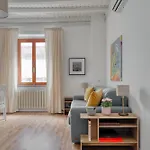 Niccolini Sarpi Food&design Modern In Chinatown Apartment Milan