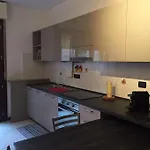Flat Overlooking The Park *