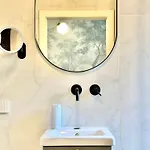 Casa Angelo Design Flat - Milan, Porta Venezia, 3 Metro Stops Duomo ミラノ