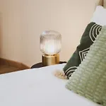 Nm Luxury Ii Apartament *