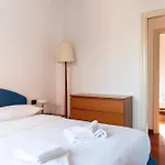 Youhosty - Cechov 21 * Milan