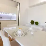 Experience Design Bed&show Bed and Breakfast 4*