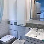Lejlighed Duomo-milano Bocconi-lusso E Comfort Nel Cuore Della Citta *