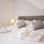 Vivimihome - Zanella House アパート *