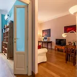 Elegant With Parking - Station Appartement *