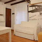 Rrrapido - Via Mercato 24 ميلان