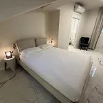 Sunny Design Penthouse 2br 2ba 8 Min To Duomo 아파트 밀라노