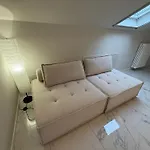 아파트 Sunny Design Penthouse 2br 2ba 8 Min To Duomo 밀라노