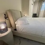 아파트 Sunny Design Penthouse 2br 2ba 8 Min To Duomo