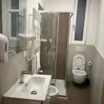 Parea House 1 Apartman *