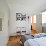 Duomo Line - Cozy, Modern Designed Flat Апартаменты Милан